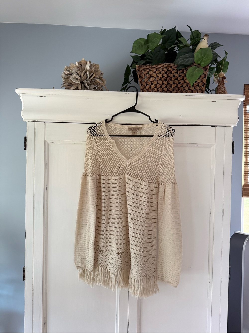 Nine West Cream Crochet Fringe V-Neck Tunic